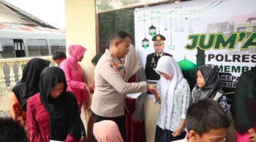 Jumat Berkah, Sentuhan Kasih Kapolres Aceh Tenggara Hangatkan Hati Anak Yatim Piatu